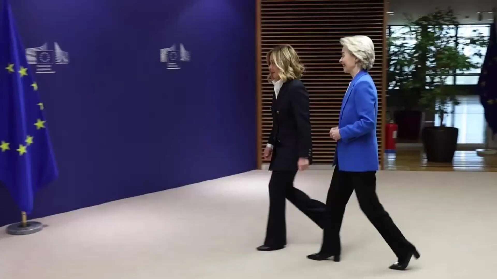 Ursula von der Leyen, recibe a la primera ministra de Italia, Giorgia Meloni