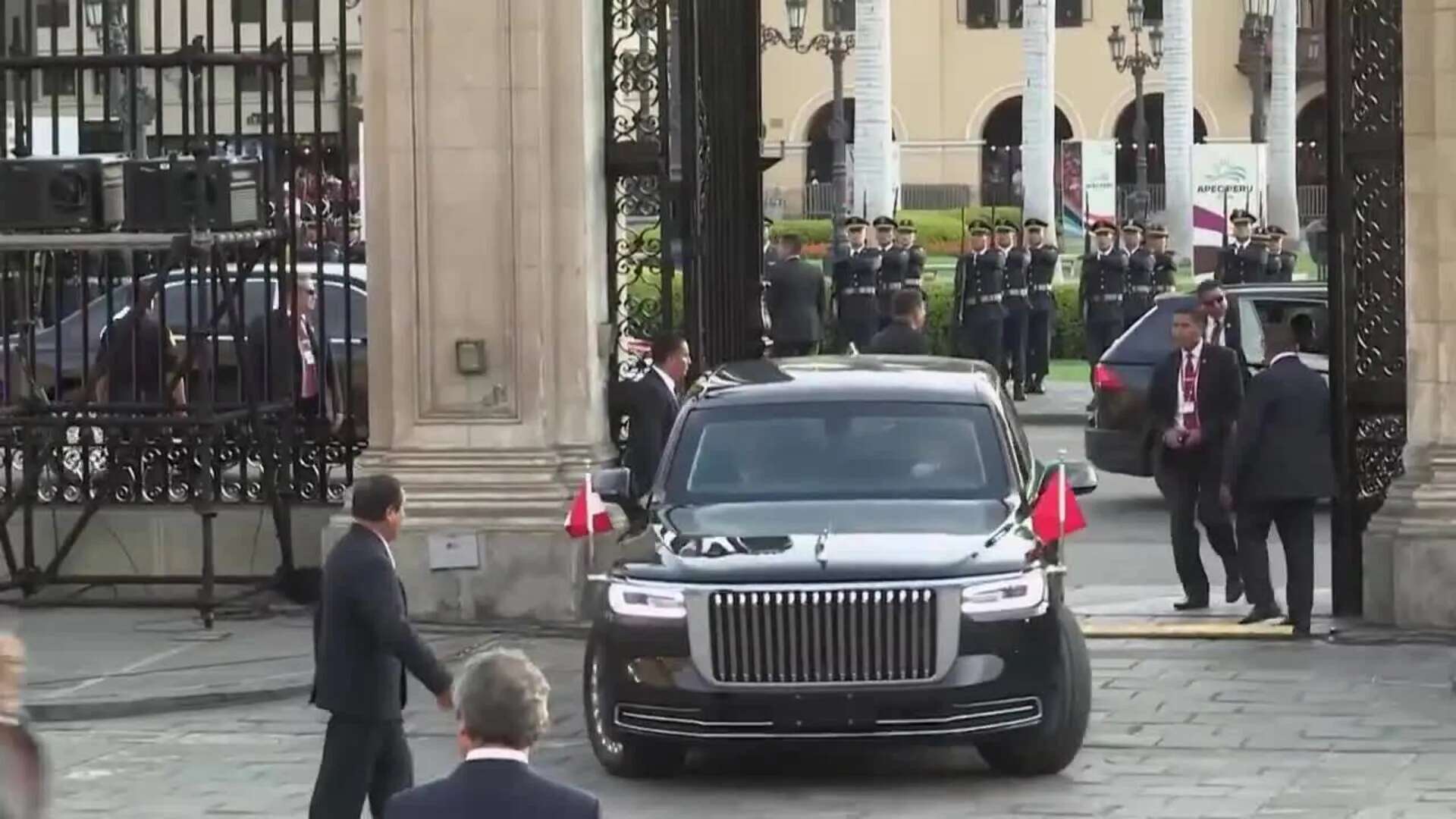 Boluarte y Xi inauguran megapuerto de Chancay, llamado a ser puente entre China y A.Latina