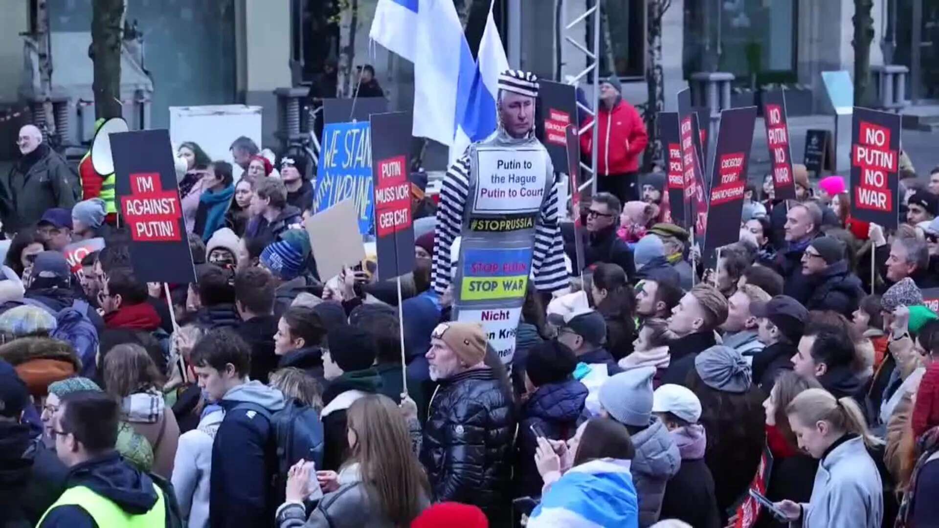 Yulia Navalnaya y otras figuras de la oposición rusa protestan en Berlín contra la guerra en Ucrania