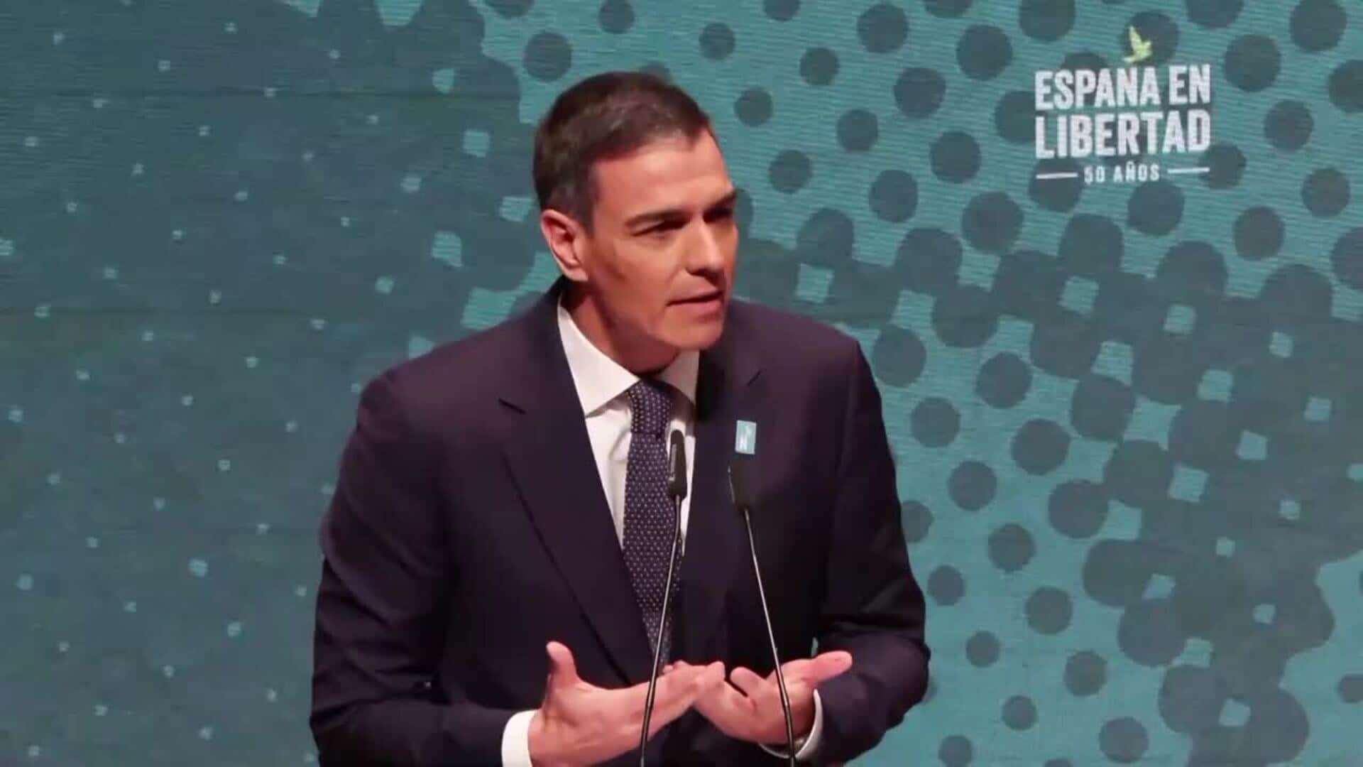 Sánchez critica a quien busca que se olvide el franquismo: 