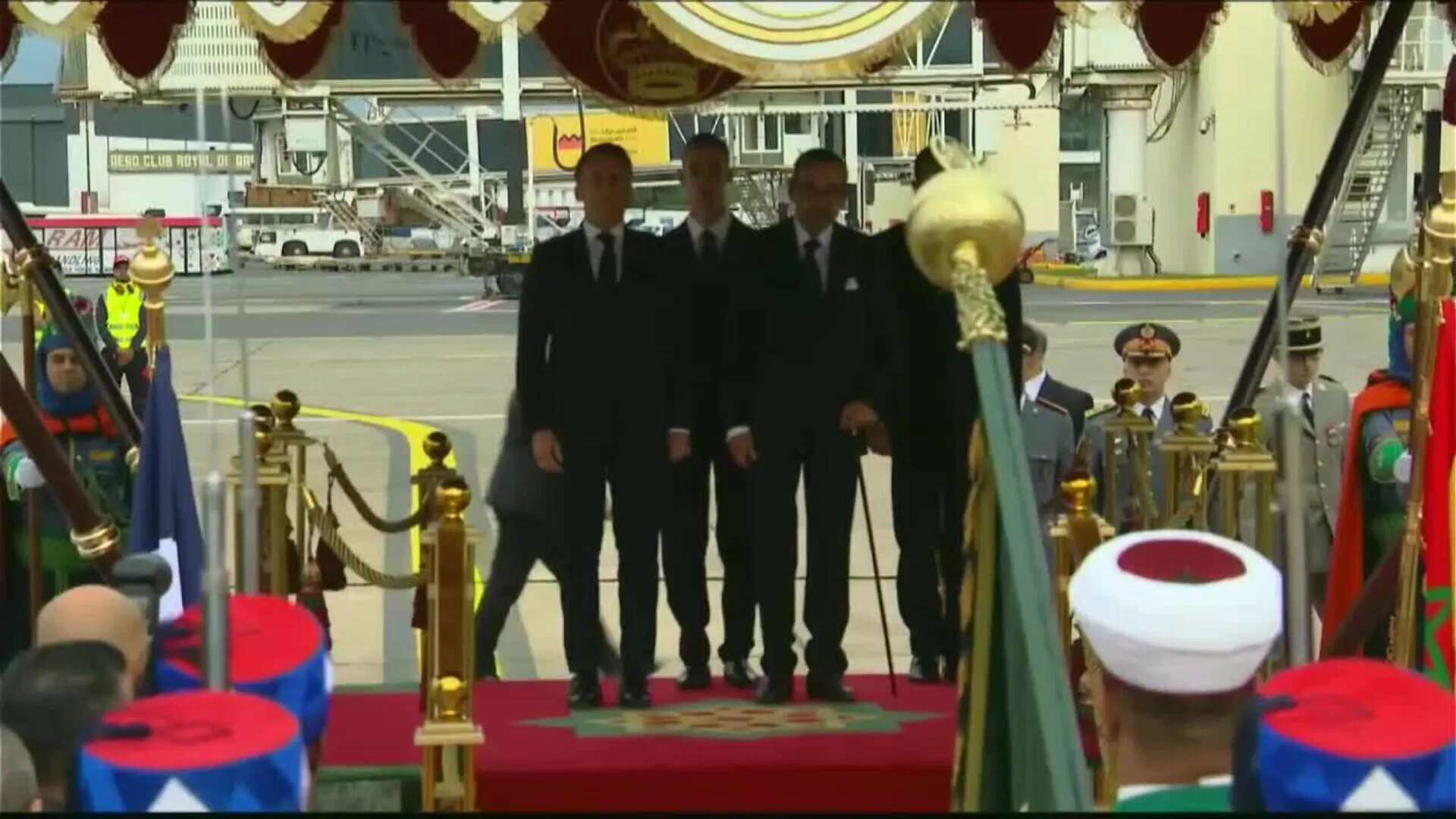 El rey Mohamed VI recibe a Macron en Rabat para fortalecer lazos entre Francia y Marruecos