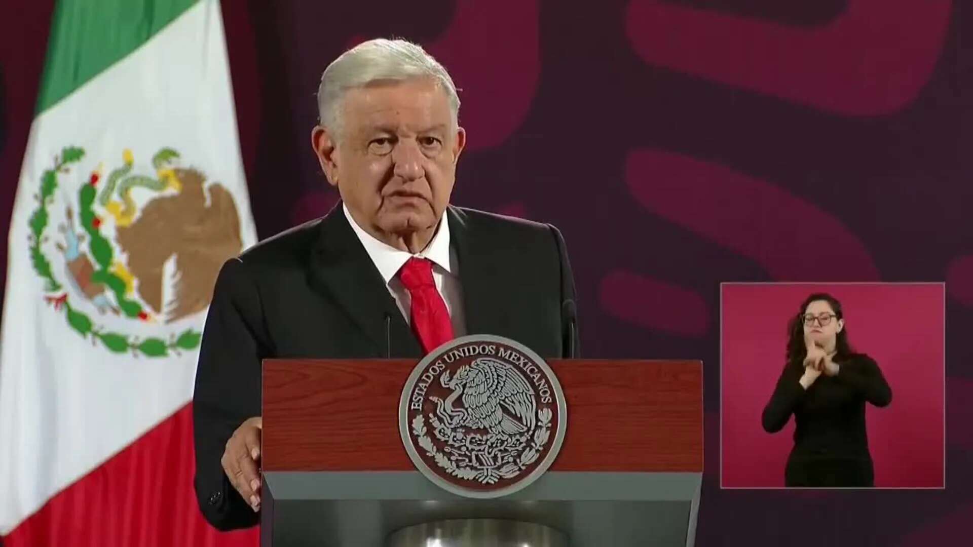 López Obrador asegura que la violencia en Sinaloa es parte de una estrategia de sus adversarios