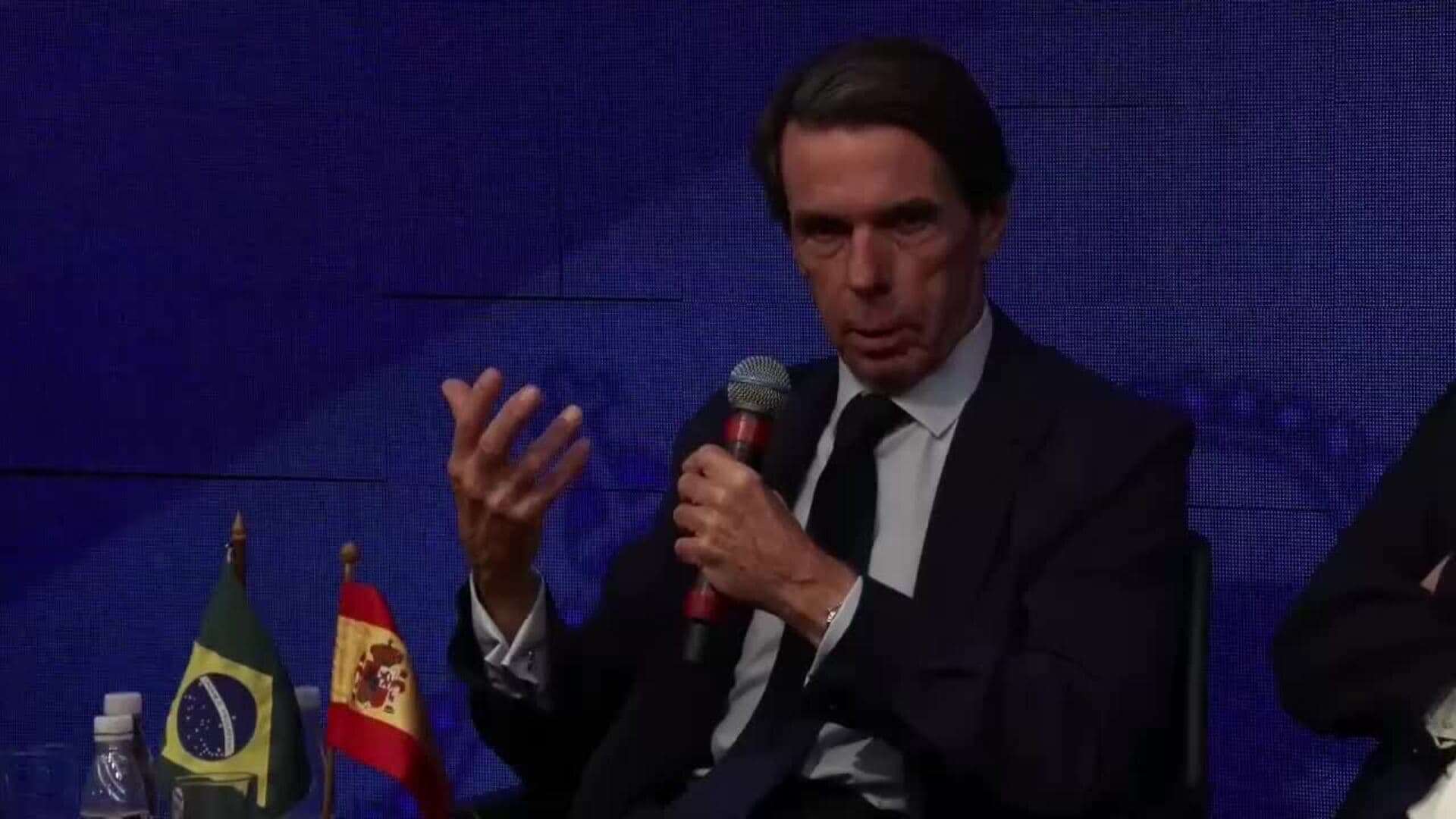 Aznar avisa: 