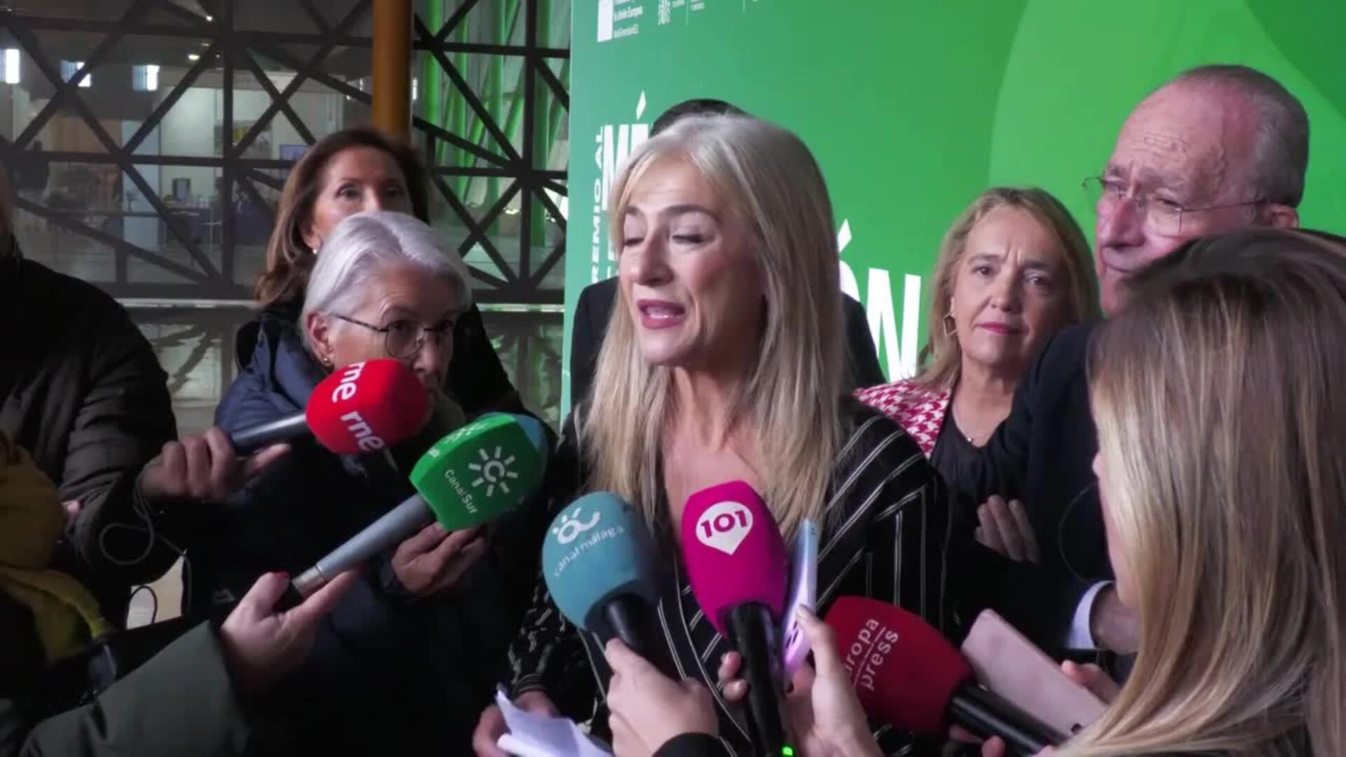 La Junta valora que en 2024 unos 4.500 centros andaluces mejoraran nivel de competencia digital