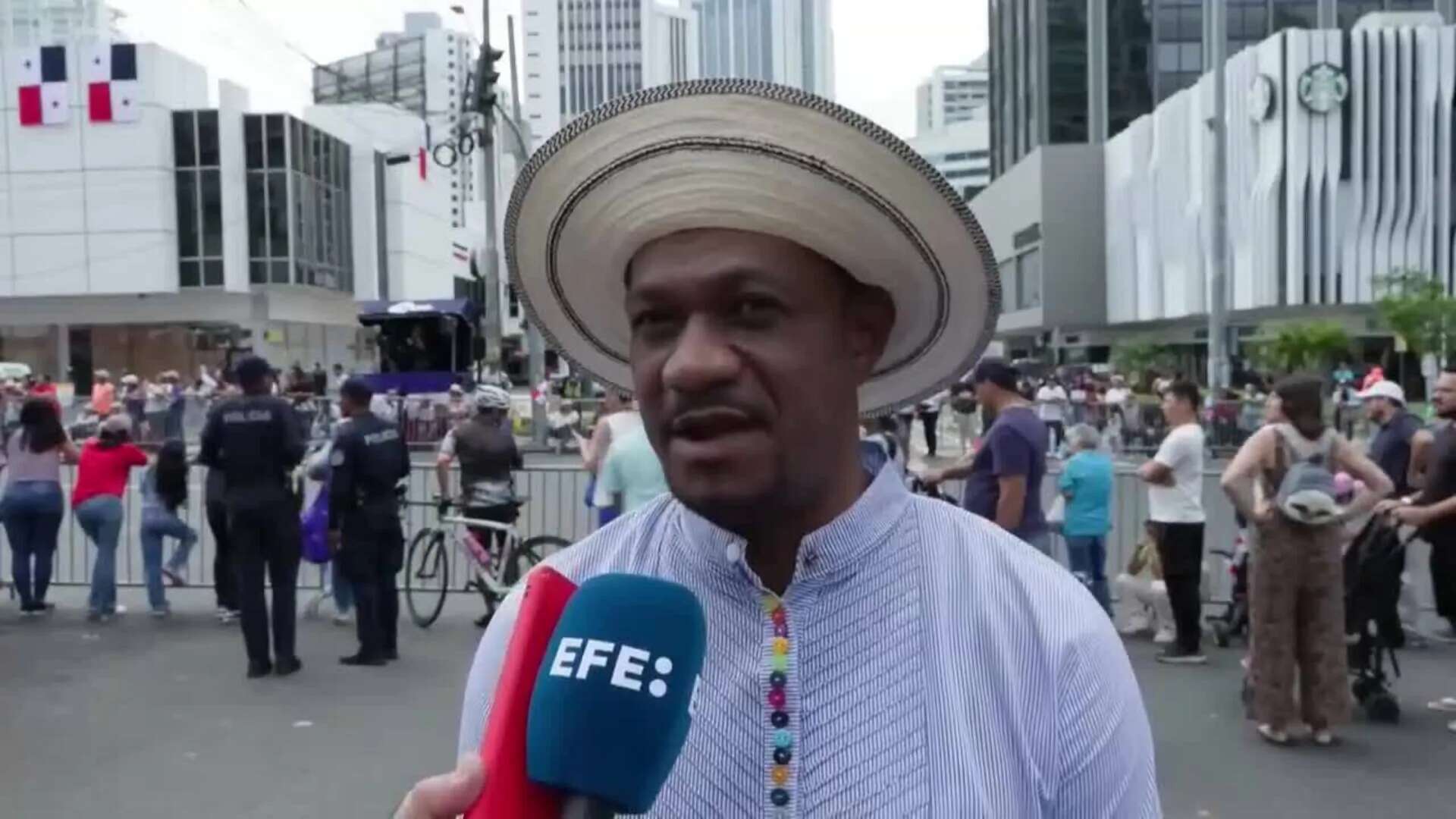 Con un animado y colorido desfile, Panamá festeja sus 