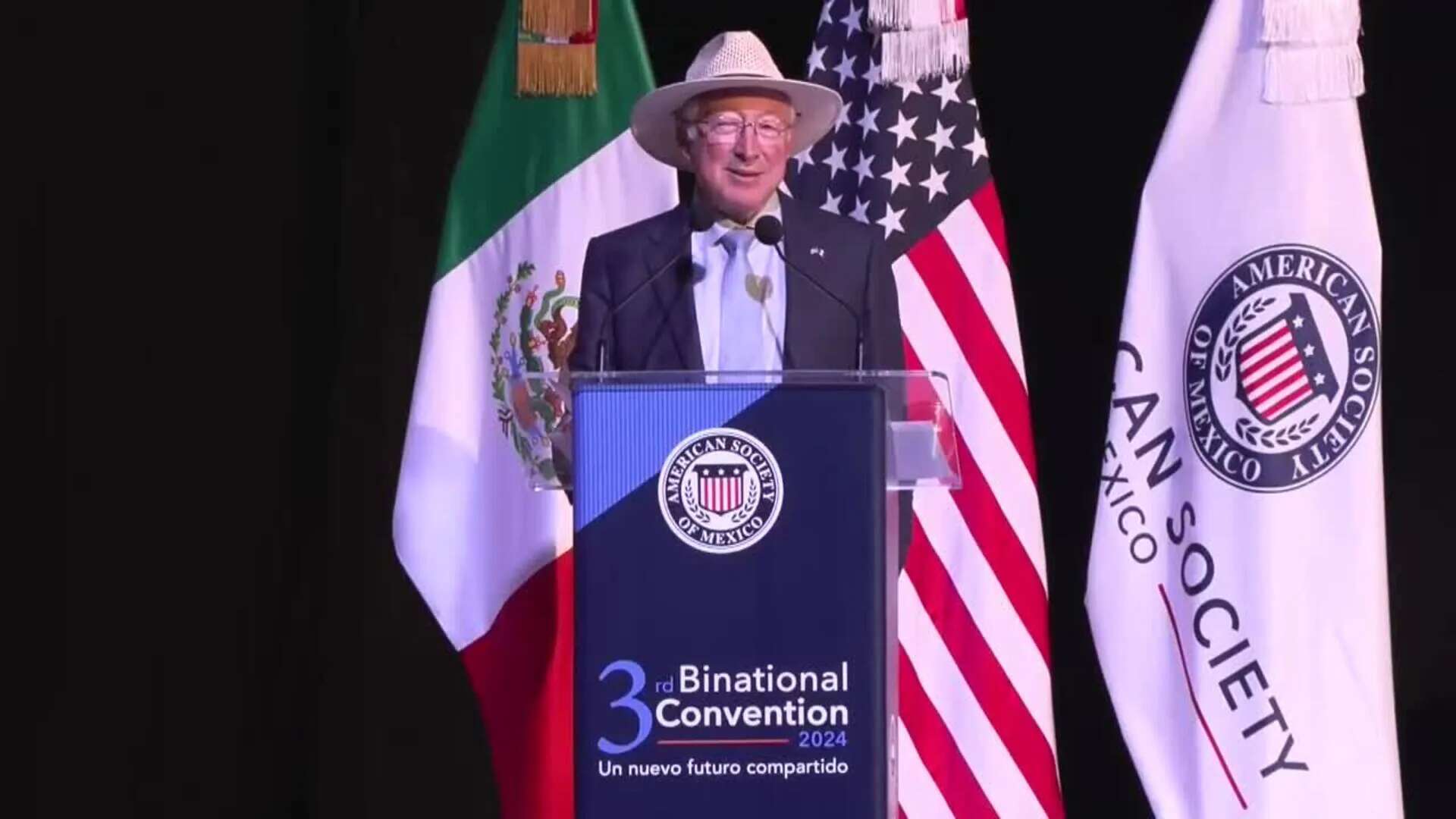 Ken Salazar: Relación México-EE.UU. seguirá pese a polémicas reformas en Congreso mexicano