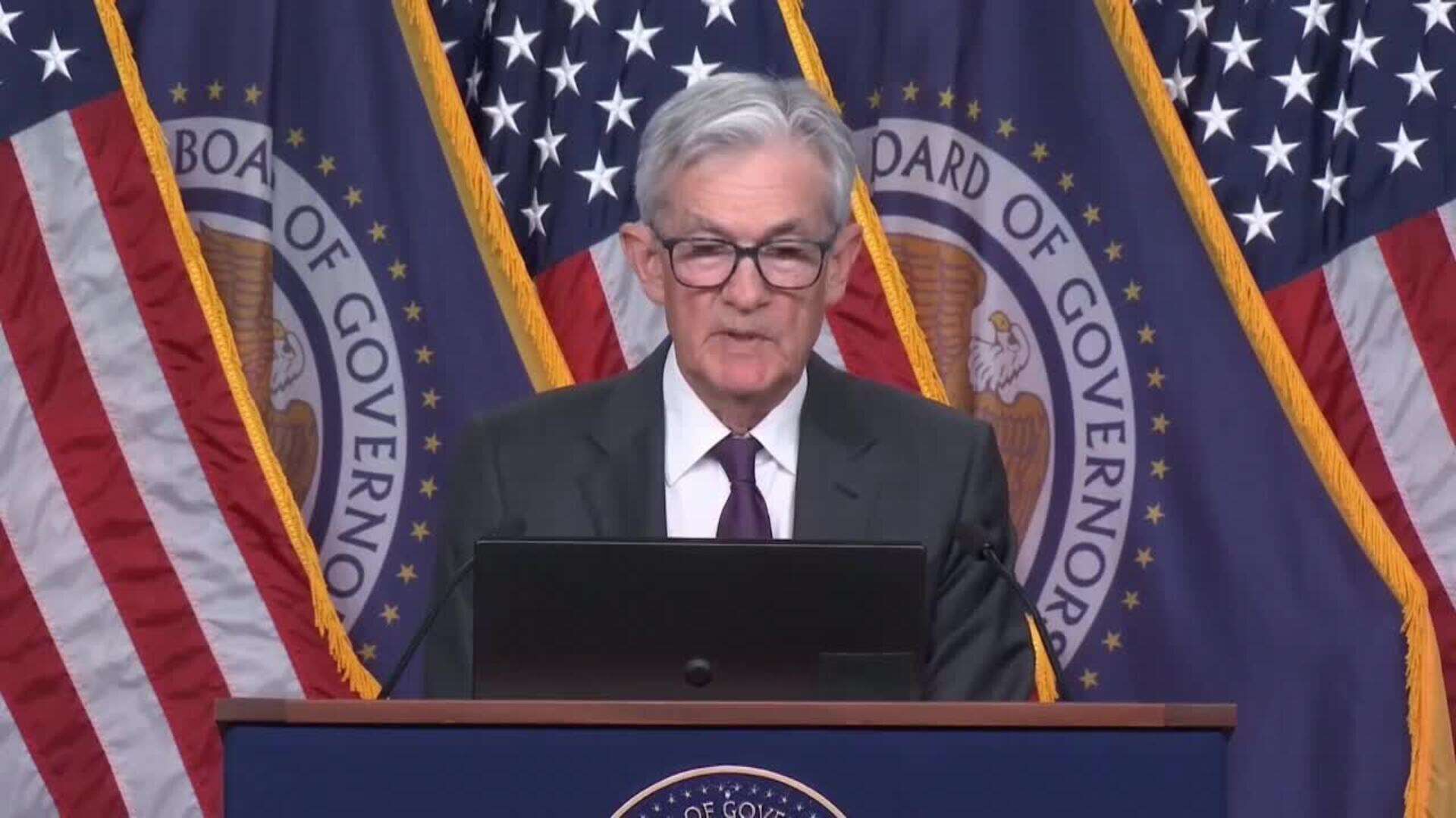 Powell avisa que no tiene prisa por seguir bajando los tipos pese a la petición de Trump