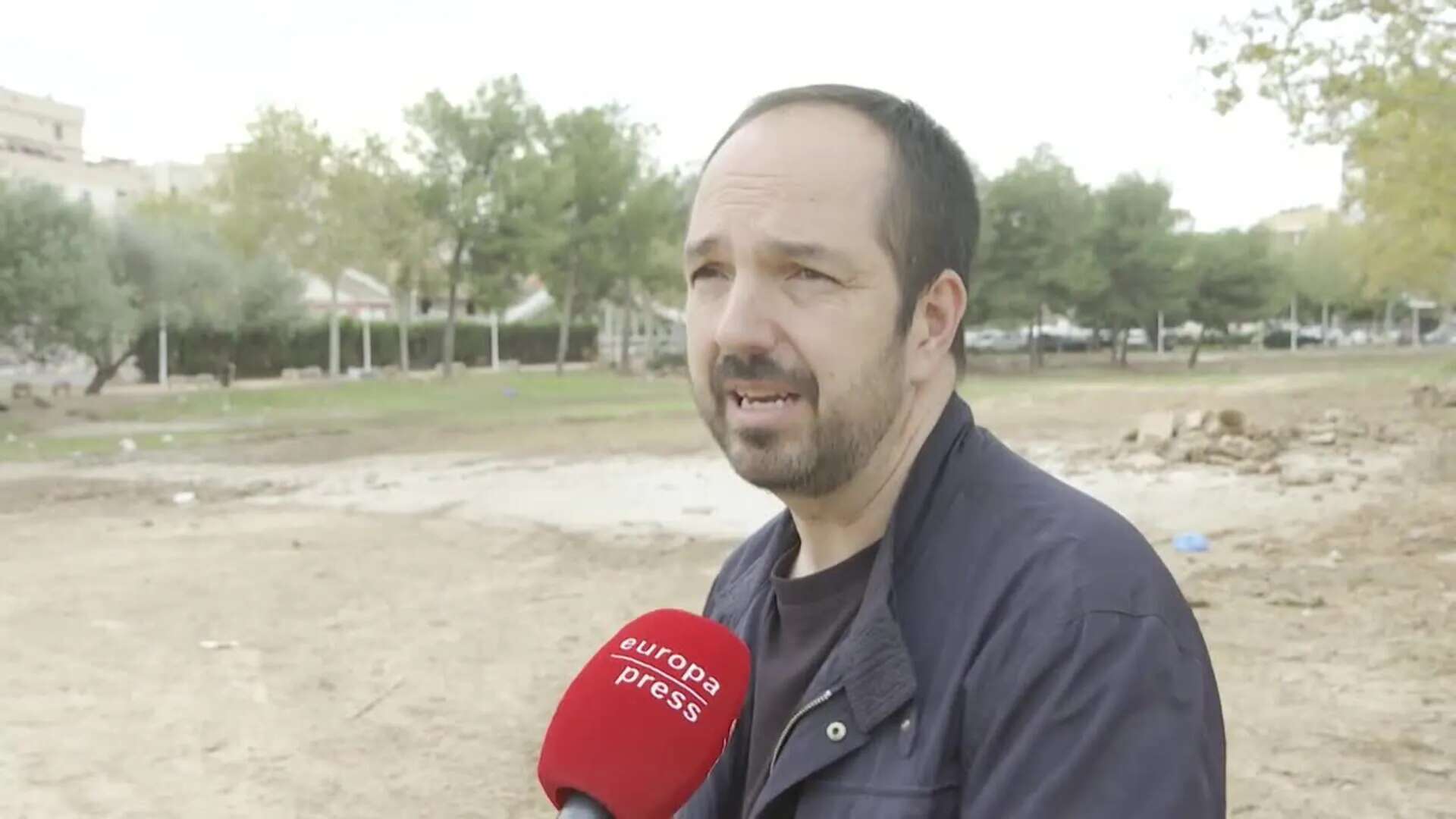 Aldaia coloca sacos en el entorno del barranco como 