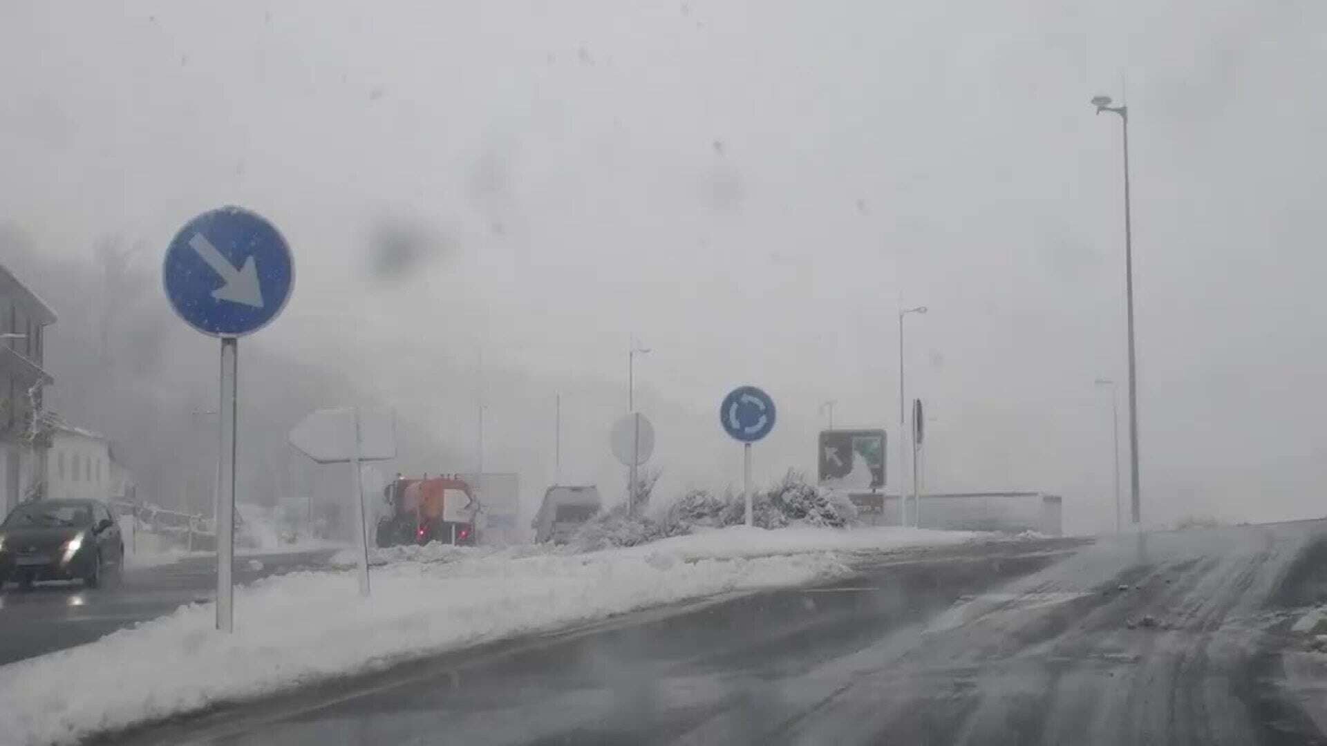 Ivo deja mucha nieve en O' Cebreiro (Lugo)