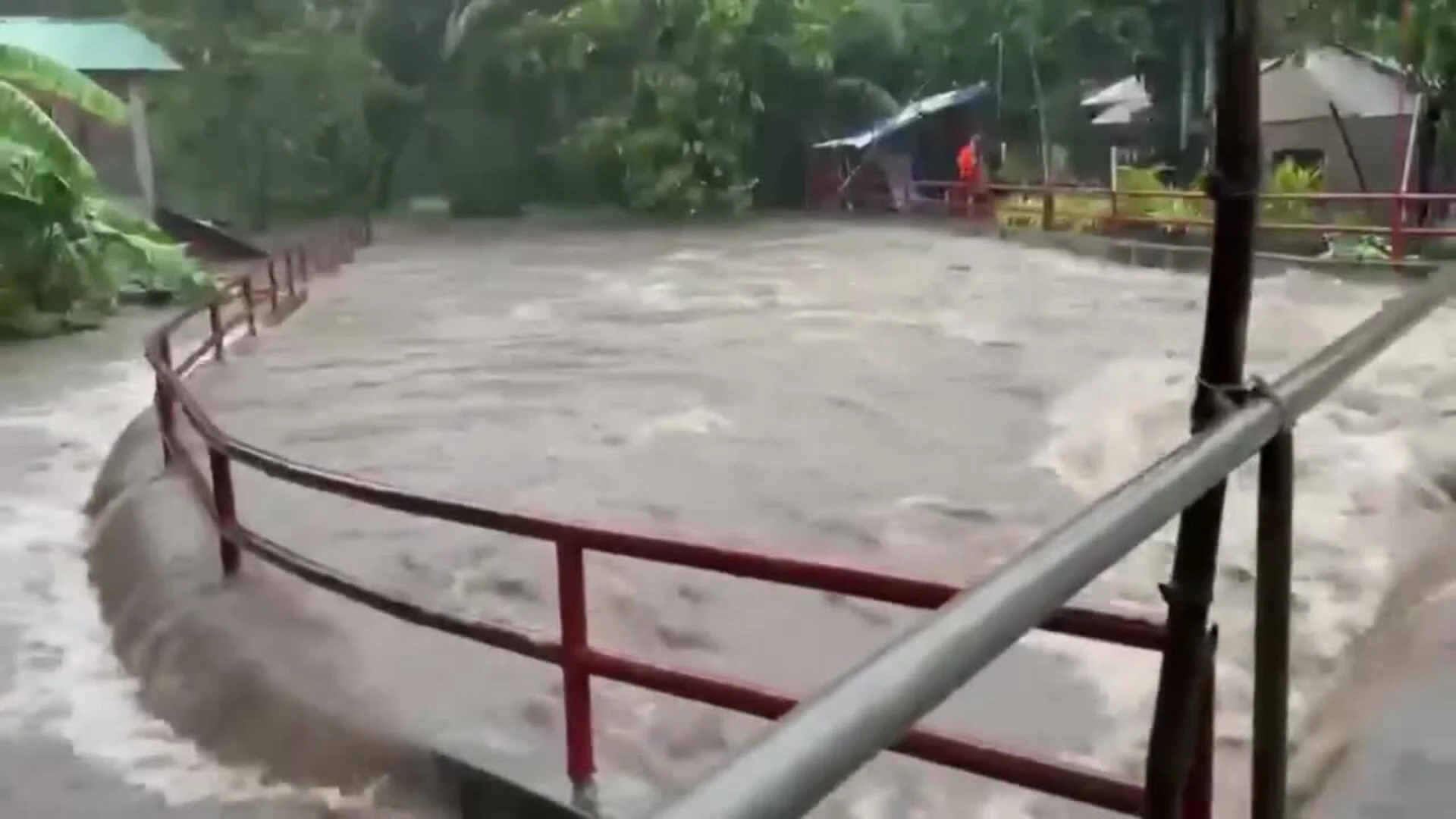 Filipinas cierra colegios y oficinas en Manila y otras regiones por la tormenta Trami