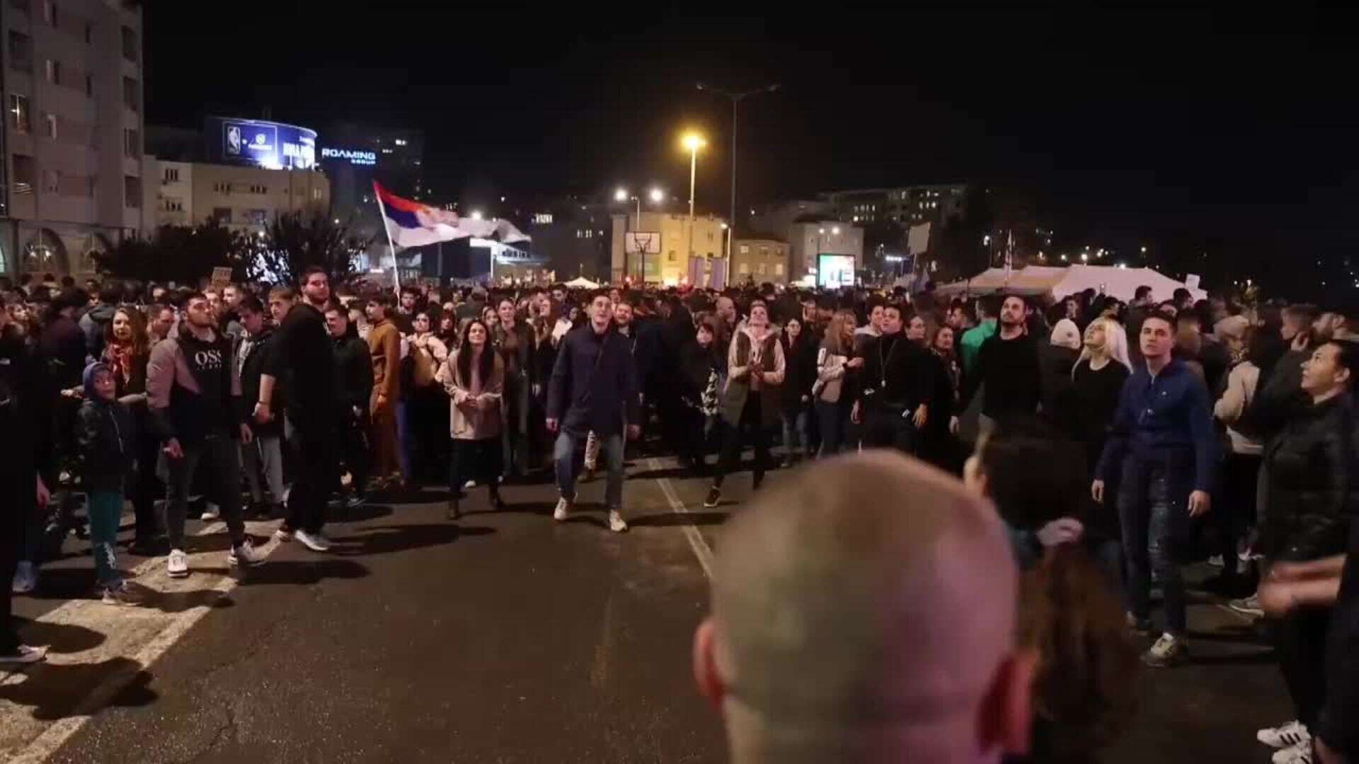 Los universitarios serbios continúan con sus protestas contra el gobierno