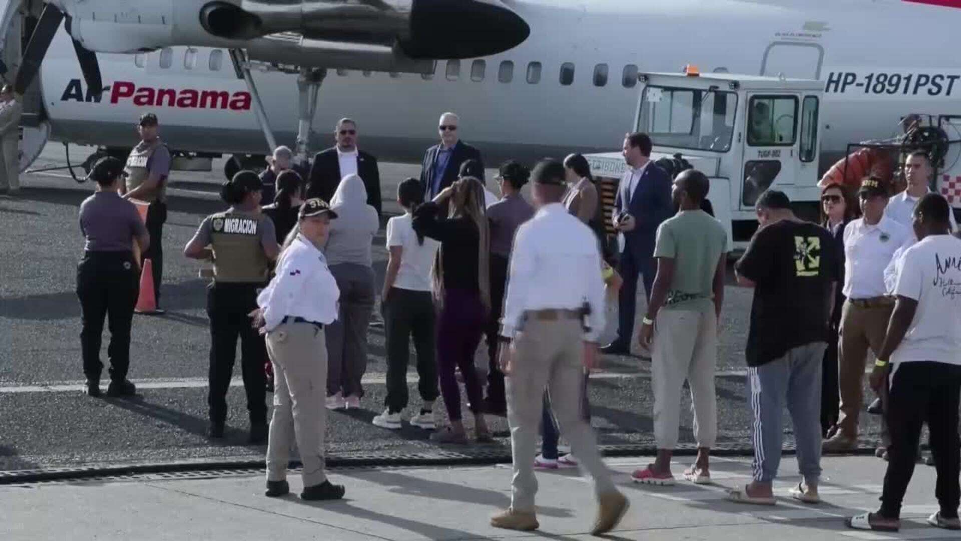 Marco Rubio es testigo en Panamá de un vuelo de deportación parago por EE.UU.