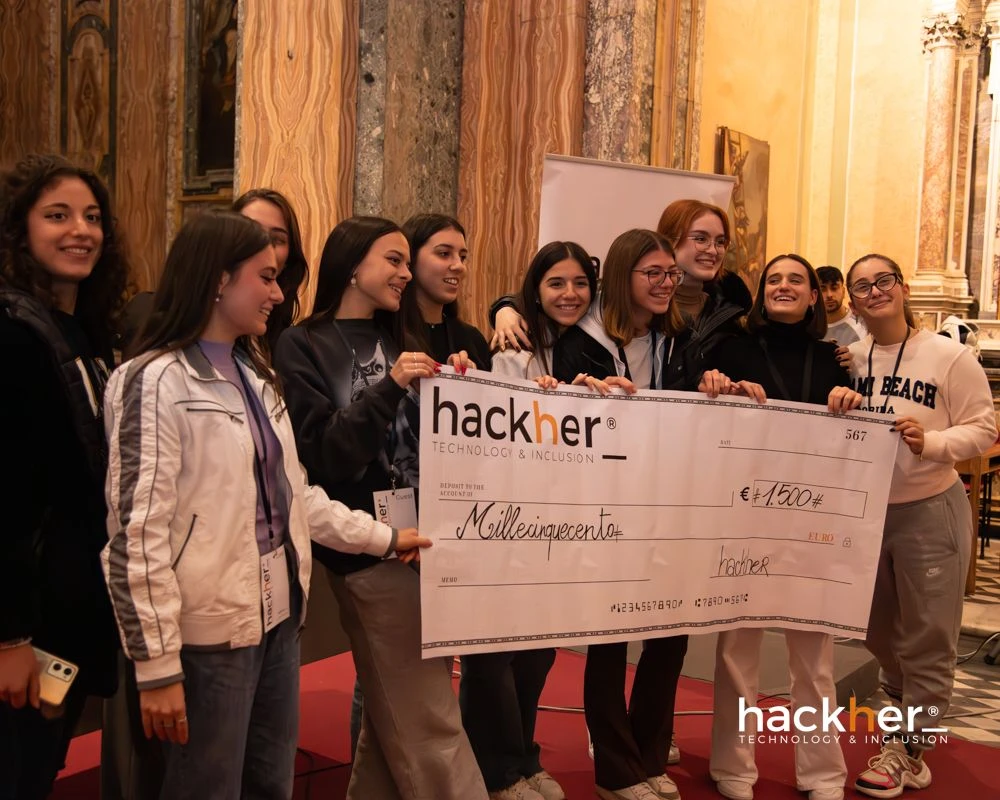 Stem, a Napoli un hackathon per 100 ragazze delle scuole superiori