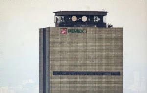 En el primer semestre de 2025 creció la deuda de Pemex y también sus adeudos con proveedores