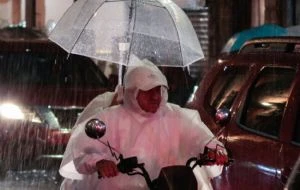 Lluvias muy fuertes y chubascos seguirán azotando el martes a entidades afectadas por inundaciones