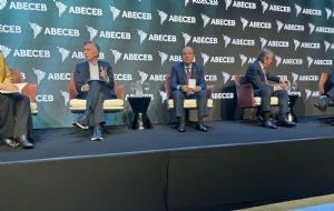 Calderón: bandas criminales se están apoderando del Estado y buscan reemplazar sus funciones (Video)