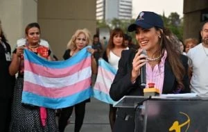 Nueva Derecha busca matizar activismo progre de Rojo de la Vega