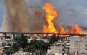 Suman 21 muertos por la explosión de pipa en Iztapalapa; hoy falleció otra mujer