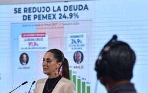 Estudian reducir salarios de personal de confianza de Pemex