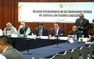 Avanza la Ley Antilavado; la oposición teme violación de datos personales