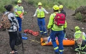 Rescatan a hombre que cayó al interior del cráter del volcán Xitle, ubicado en la alcaldía Tlalpan
