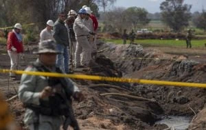 En Hidalgo, huachicoleros usan mujeres y niños como escudos en enfrentamientos