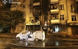 Rusia y Ucrania se enfrentan por propuestas de alto el fuego mientras los combates continúan