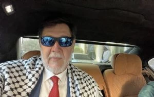 Fernández Noroña presume inicio de gira en Emiratos Árabes Unidos