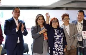 Brugada encabeza entrega de 40 viviendas sociales en la alcaldía Gustavo A. Madero