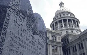 Aprueban ley en Texas que obliga a exhibir los Diez Mandamientos en todas las aulas de colegios