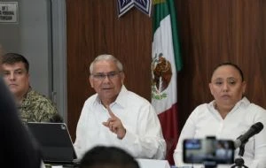 Hallan al menos 16 cuerpos en cementerio clandestino cerca de Cancún