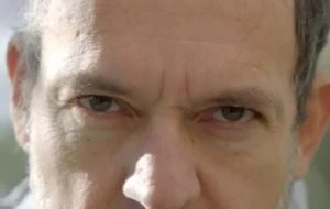 Reconstruirse desde el precipicio. La batalla de Jorge Toledo contra la ELA