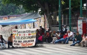 CNTE reclama contradicción entre discurso anti neoliberal de Sheinbaum y su política económica real