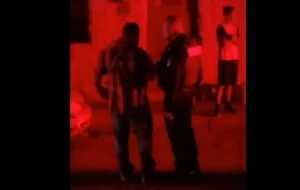 Policía municipal de Irapuato golpea e insulta a un reportero (Video)