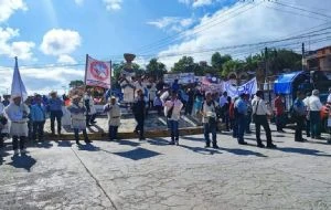Pueblos tseltales marchan en Chiapas contra la autopista Palenque-San Cristóbal