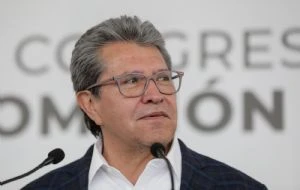 Morena anuncia dos periodos extraordinarios para discutir 22 leyes
