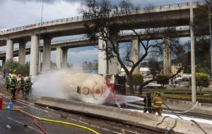 Volcadura de pipa fue por velocidad, no por baches ni fallas mecánicas: Fiscalía de la CDMX