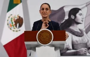Sheinbaum garantiza los programas sociales en paquete económico 2026