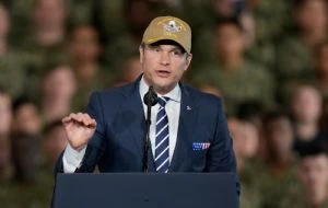 EU atacó cuatro presuntas narcolanchas en el Pacífico y mató a 14 tripulantes