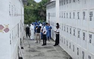 Depositan 30 cuerpos sin identificar en el cementerio forense de Chilpancingo
