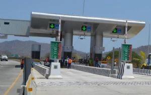 Empresa descalificada va por partidas desiertas en licitación de peaje en Capufe