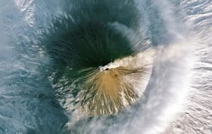 Entra en erupción un segundo volcán en el este de Rusia tras el terremoto de magnitud 8.8