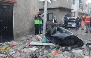 Fuga de gas provoca explosión en vivienda de Iztacalco