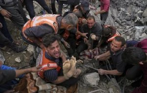 Tras retiro de Israel de negociaciones de paz, Hamas anuncia que dialogará cuando acabe el bloqueo