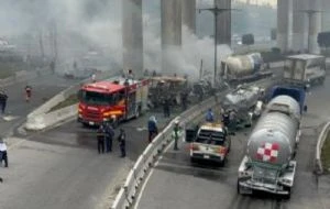 Mueren dos personas más por la explosión de la pipa en Iztapalapa; suman 17 muertos