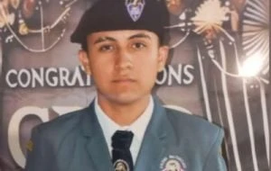 Madre entrega a su hija de 16 años tras accidente que causó la muerte de un motociclista en NL