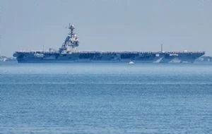 Portaaviones estadunidense llega al Caribe en importante despliegue cerca de Venezuela