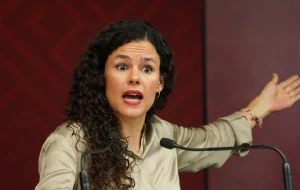 Luisa Alcalde se deslinda de la morenista Melissa Cornejo a la que EU le canceló su visa