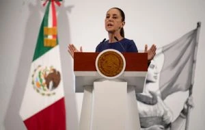 Sheinbaum descarta auditoría internacional a obras de AMLO, como pidió Zedillo