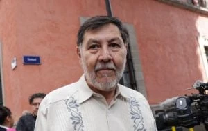 Fernández Noroña arremete contra comuneros de Tepoztlán al enterarse que no hay propiedad privada